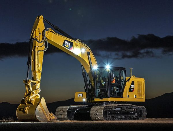Caterpillar celebra 300 mil máquinas produzidas no Brasil